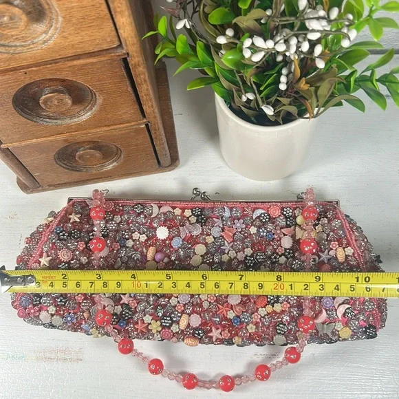 LA VIOLA Pink Clutch Kiss Lock Pink Lined Evening Prom Bag
W/ Strap NWOT - Picture 11 of 16